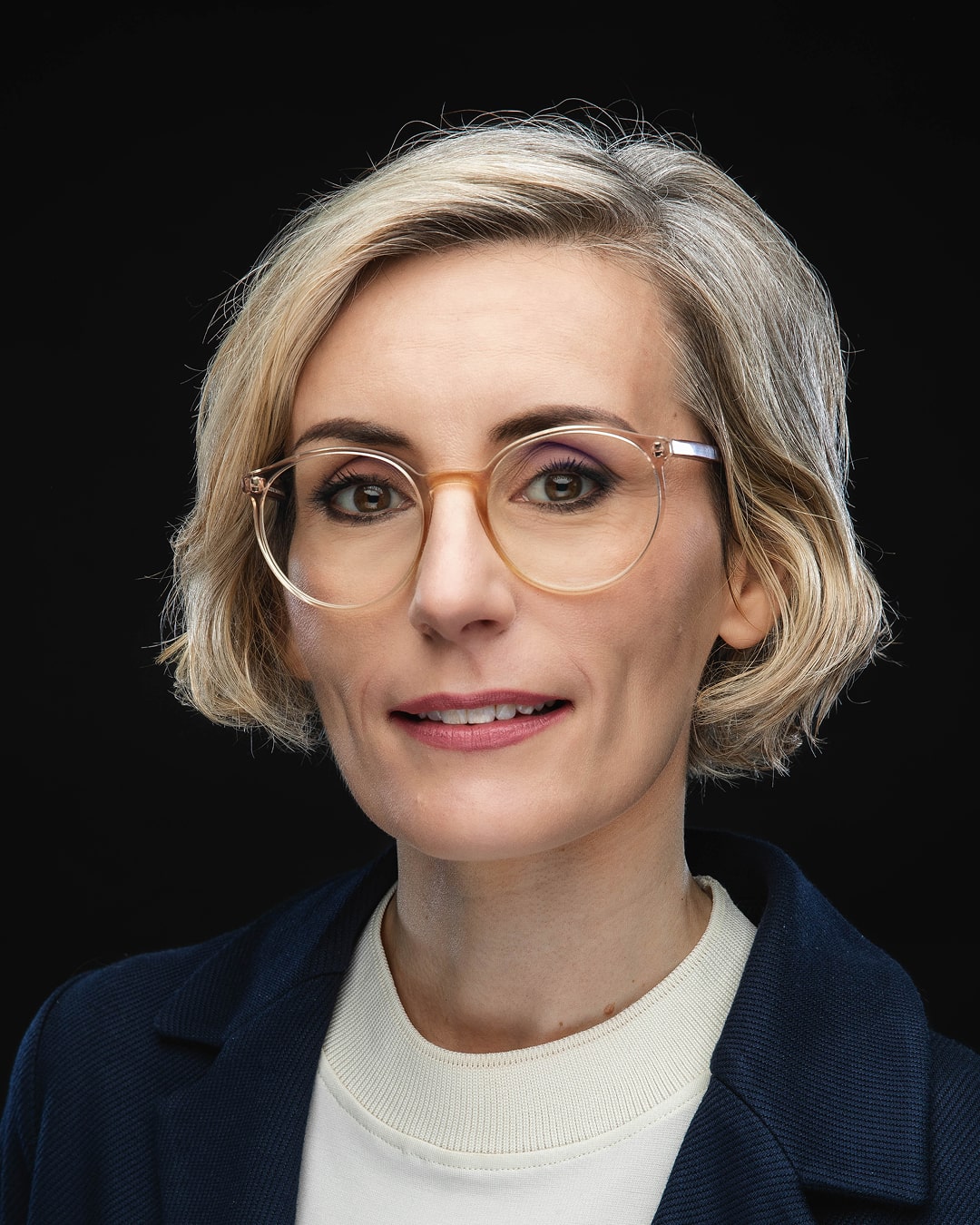 A professional photo of Eva Plessow