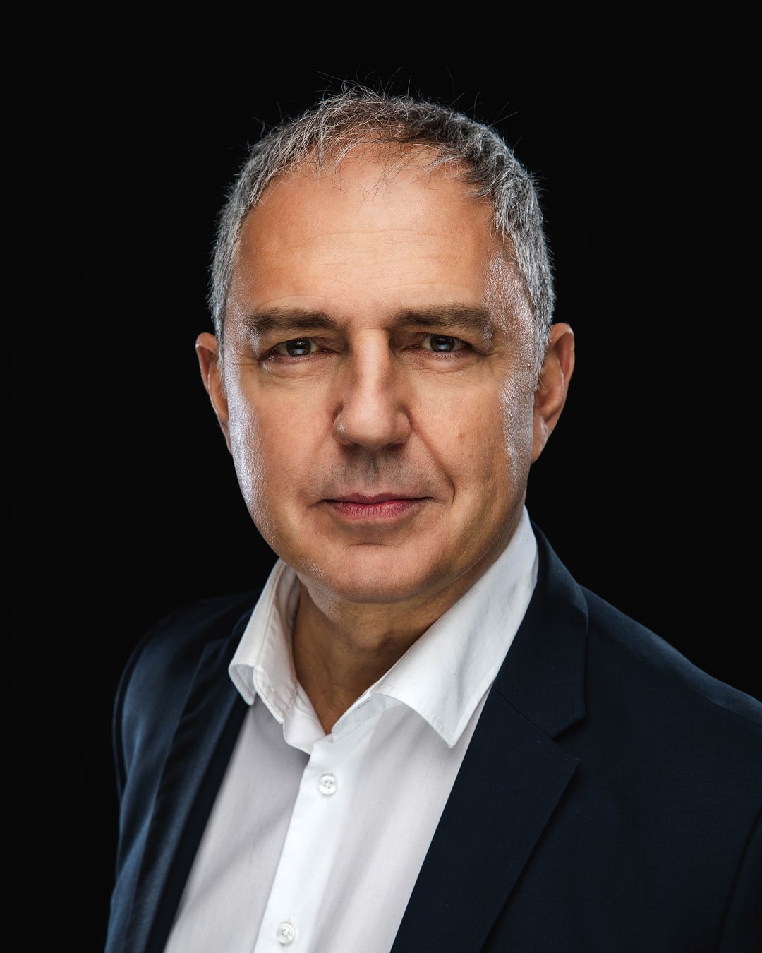 A professional photo of Friedrich Kiradi